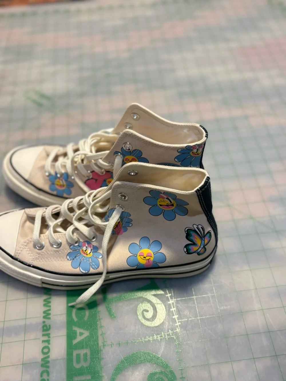 Marc Jacob & Converse High Top Sneakers - Picture 2 of 3